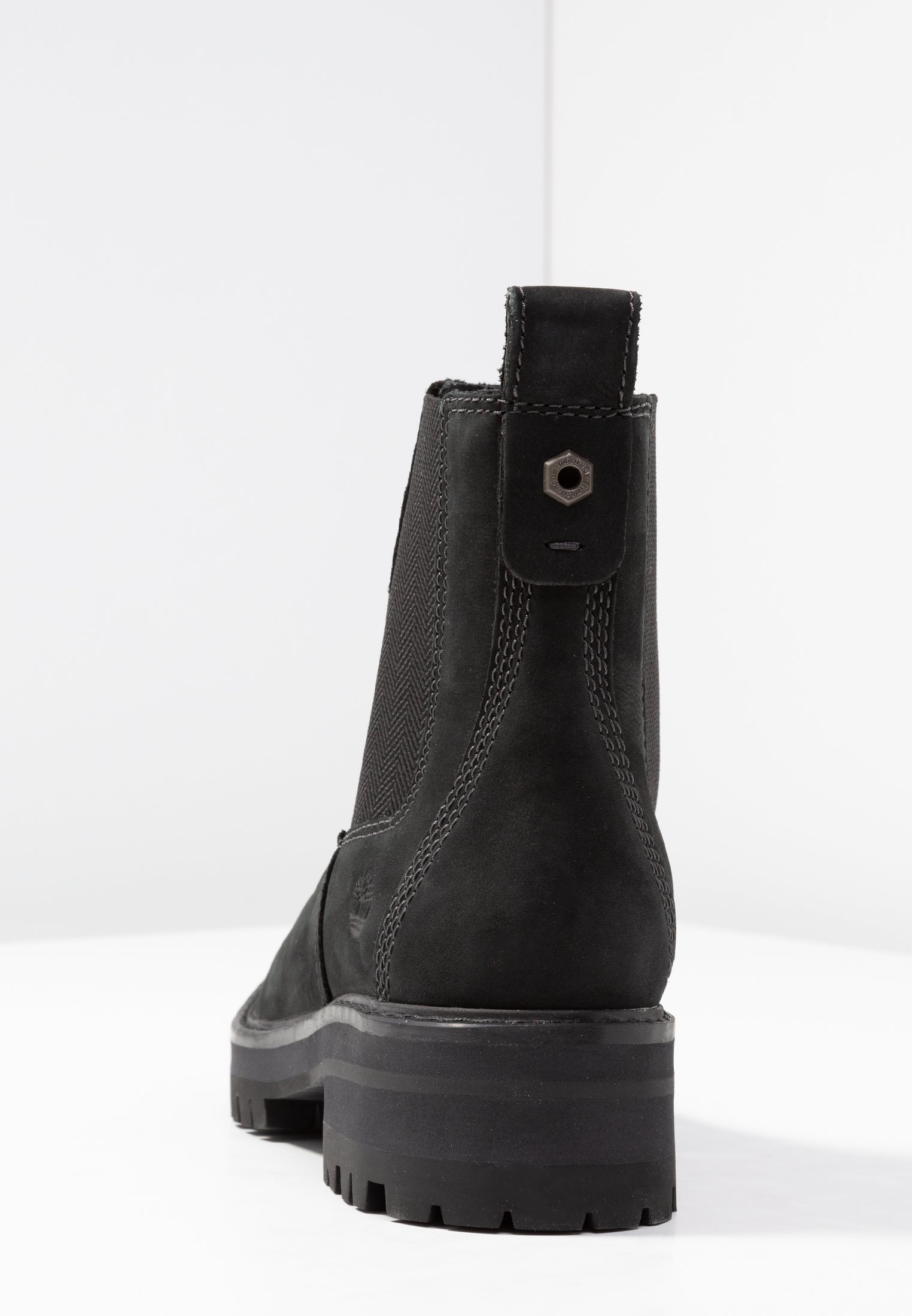 timberland courmayeur valley lace up black