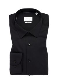 Camicia nera slim fit realizzata in tessuto morbido, con colletto classico, pattina con bottoni e polsino con un bottone.