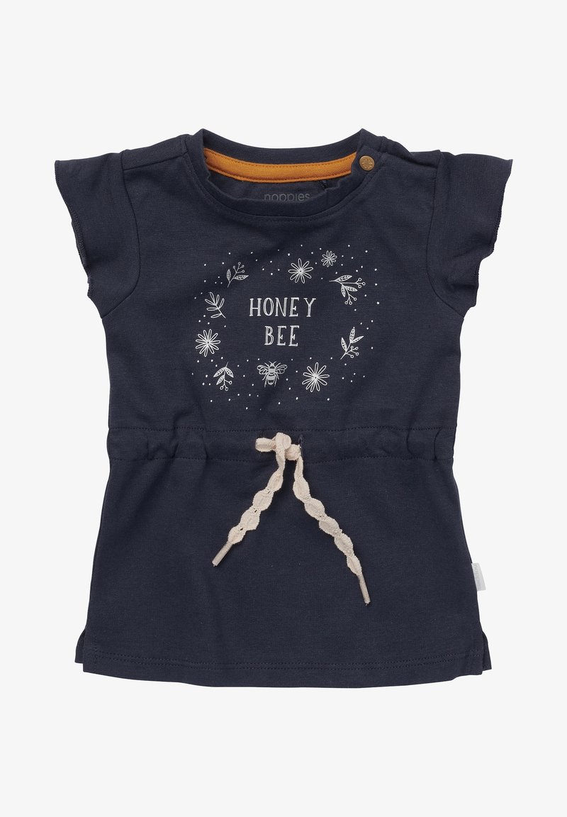 Robe bleu marine pour tout-petit avec manches courtes, imprimé décoratif de fleurs blanches et d'abeilles, texte "HONEY BEE", et ceinture à cordon beige à la taille.