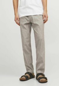 Jack & Jones JPSTACE BREEZE - Hlače - bungee cord