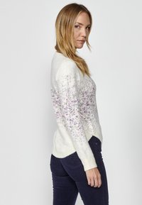 Koroshi Pulover - crudo   off-white