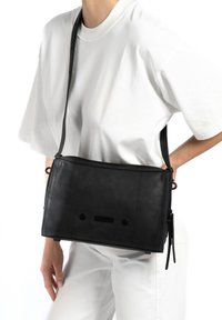 CLIO GOLDBRENNER MAIA  - Handtas - black black