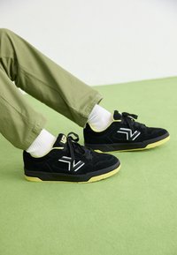 UPLAND UNISEX - Joggesko - black