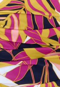 Damart TANKINI PERFECT FIT   - Top de bikini - violet feuillage