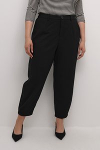 Pantalon noir ajusté avec une texture lisse, présentant une coupe droite, des poches avant et une fermeture à bouton unique à la taille.