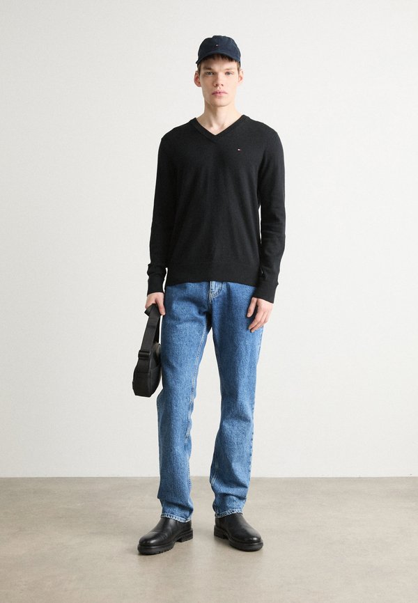 PIMA V NECK - Jumper - schwarz2