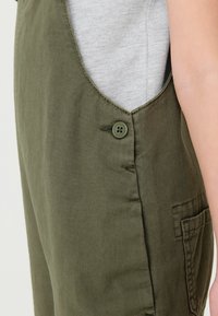 Next SOFT - Tuinbroek - khaki