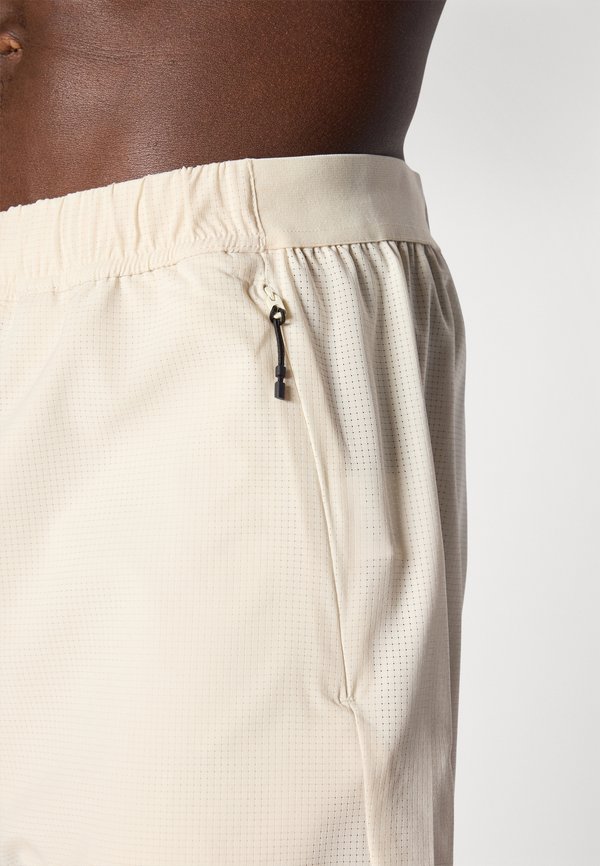 ZIP SHORTS - Sports shorts - birch2