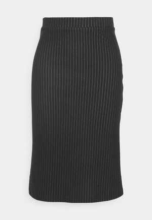 Vero Moda Petite VMMONI CALF SKIRT - Fustă tip creion - black/snow white