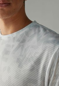 Next ACTIVE TIE DYE - T-shirts print - grey ecru