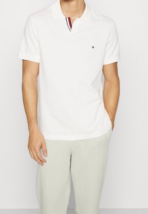 Polo - white