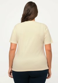 Ulla Popken T-shirt z nadrukiem