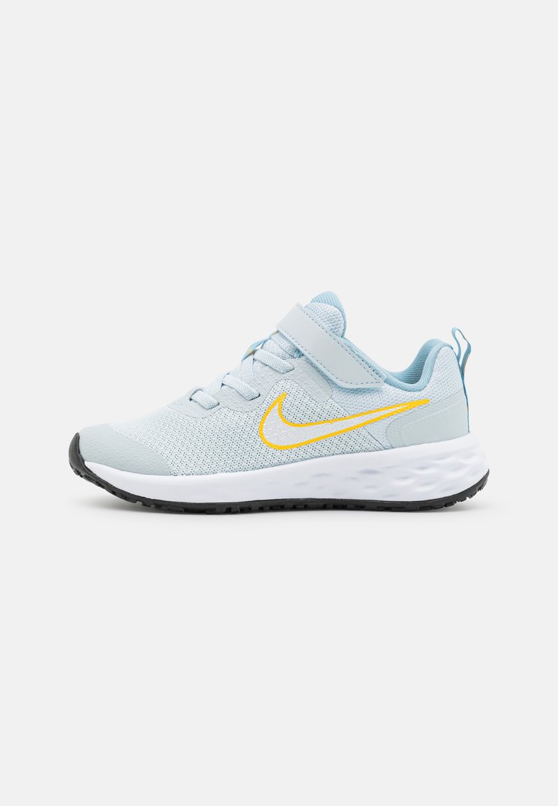 Nike Performance NIKE REVOLUTION 6 (PSV) - Sapatos para corrida em estrada - aura/multi-color/worn blue/university gold