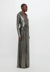 Halston JIRA GOWN Occasion wear light gold/gold-coloured