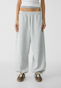 Stradivarius WITH PIPING  - Pantalon de survêtement - grey