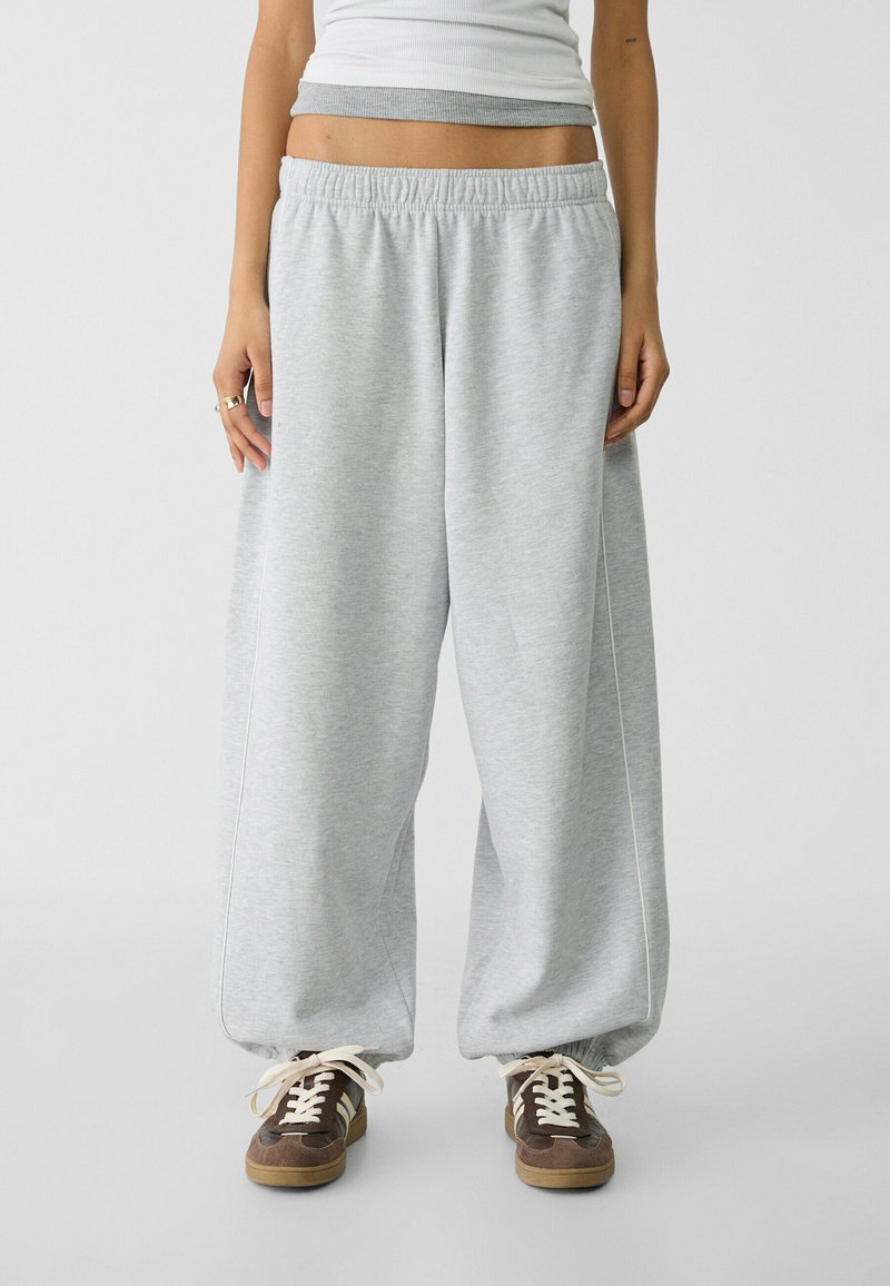 Stradivarius WITH PIPING  - Pantalon de survêtement - grey