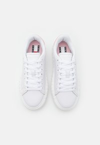 Tommy Jeans Sneakers - white