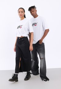 YOURTURN UNISEX - T-shirts print - white