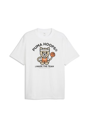 Wit T-shirt met cartoonkat in basketbaloutfit die een bal vasthoudt, tekst "PUMA HOOPS" boven en "I MADE THE TEAM" onder.