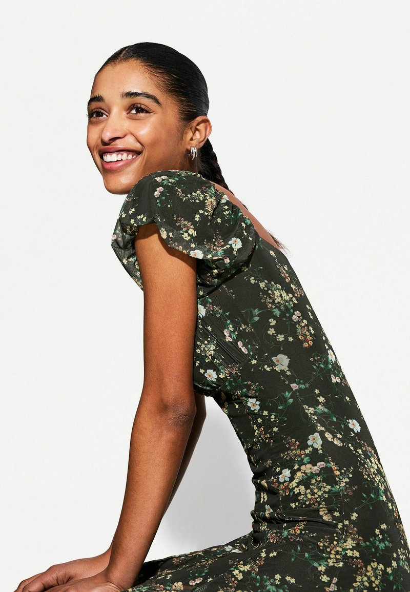 Bershka Vestito lungo neon green/verde fluo