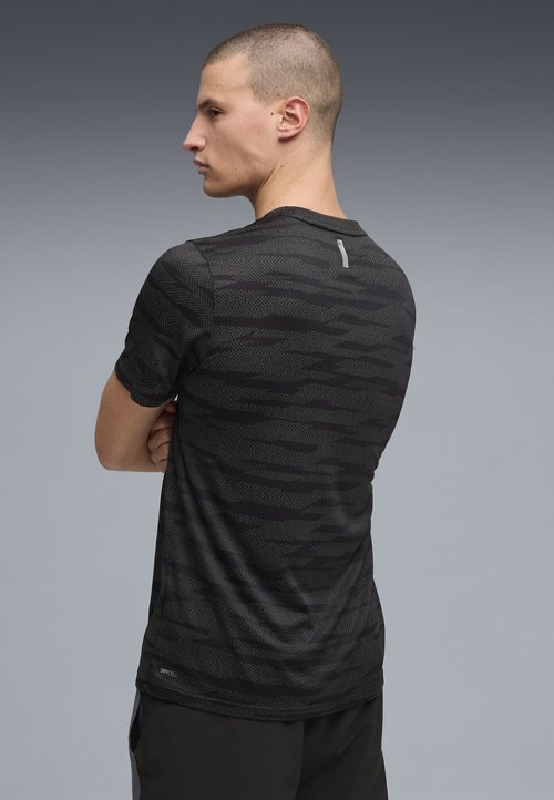 PUMA M PWRTRAIN JACQUARD TEE - Sports T-shirt black — photo 3