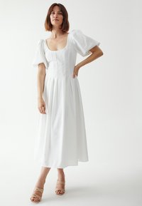 WILLA WHIRL - Vardagsklänning - white