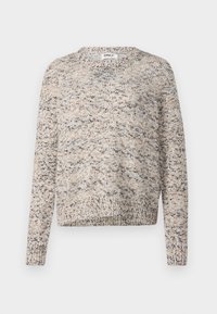 Strickpullover in Creme-, Beige- und Brauntönen. Hat einen runden Ausschnitt, lange Ärmel und ein strukturiertes Muster im gesamten Kleidungsstück.