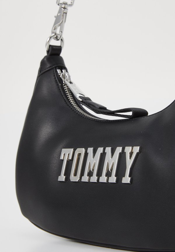 EVERYWHERE  - Handbag3