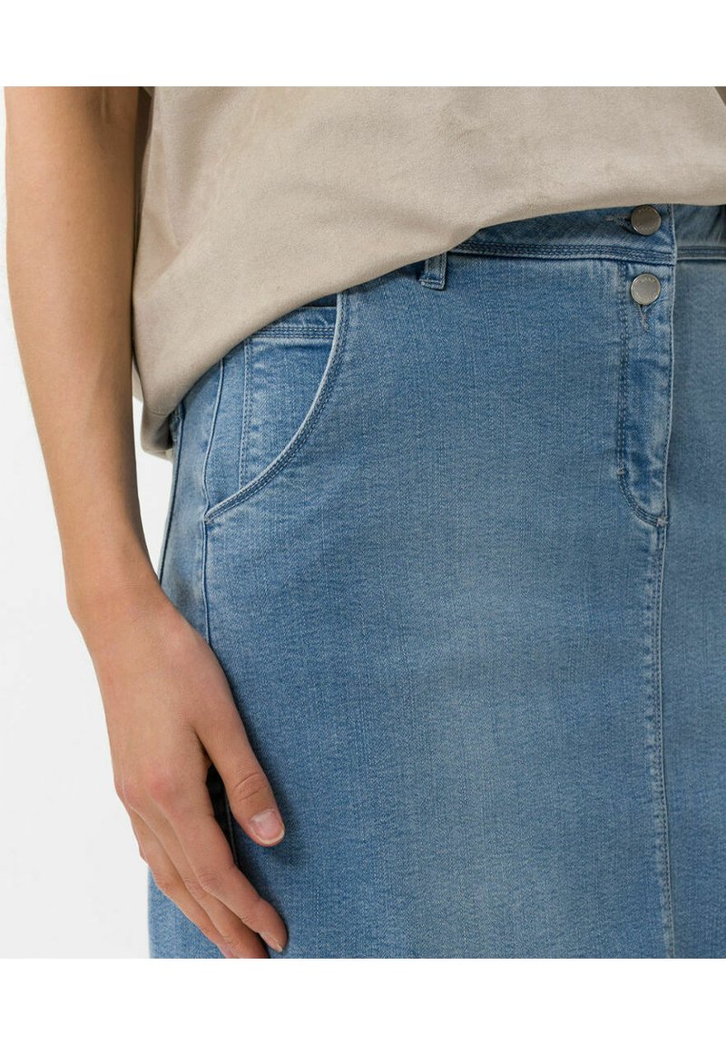Damen Jeansröcke | BRAX STYLE KIMI Jeansrock used light blue/hellblau - NM26293 Damen Jeansröcke | BRAX STYLE KIMI Jeansrock used light blue/hellblau - NM26293