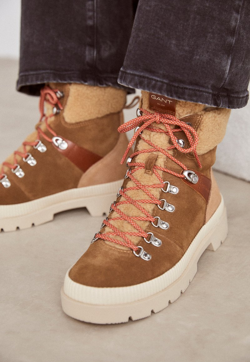 GANT FRENZYN - Lace-up ankle boots - toffe