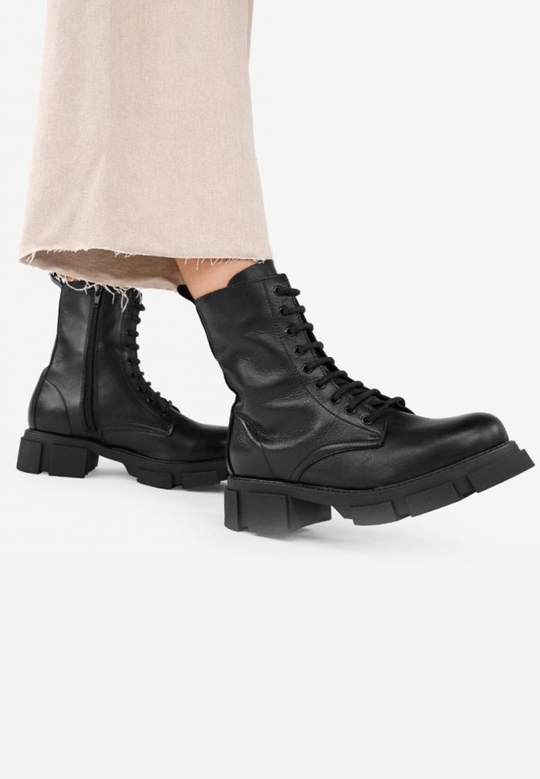 Bosanova BOTINES PIEL - Botines con cordones - black/negro - Zalando.es