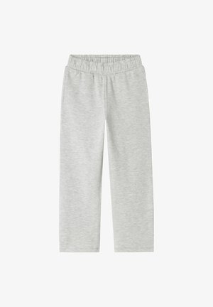 Un pantalon de survêtement gris à taille élastique, fabriqué en tissu doux, présente des jambes droites et une texture lisse sans motifs visibles.