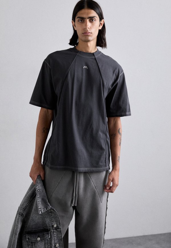 MILLBANK - Print T-shirt3