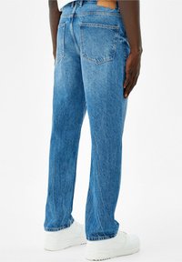 Bershka Džíny Relaxed Fit - dark blue