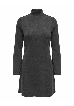 Pilka, ilga rankovė su aukštu kaklu, pagaminta iš švelnaus, tekstūruoto audinio. A-formos siluetas su laisvu pjaustymu ir šoninėmis plyšėmis apvade.