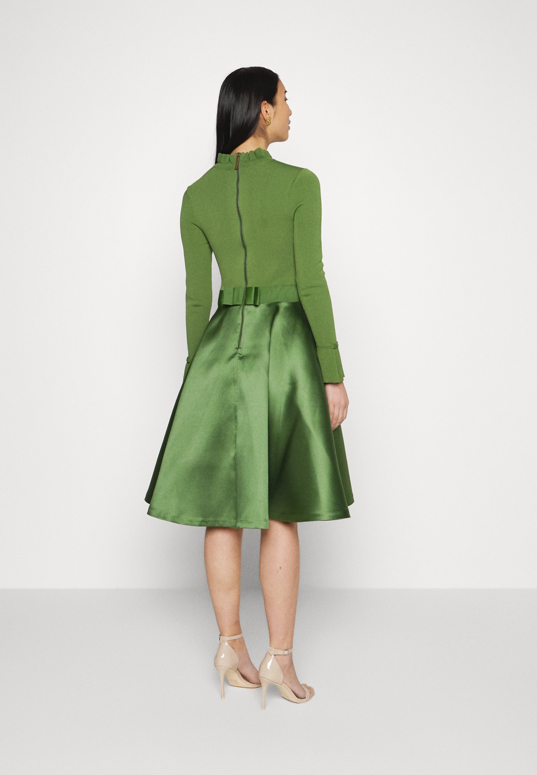 robe verte ted baker
