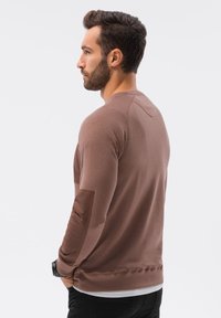 Ombre Felpa - brown