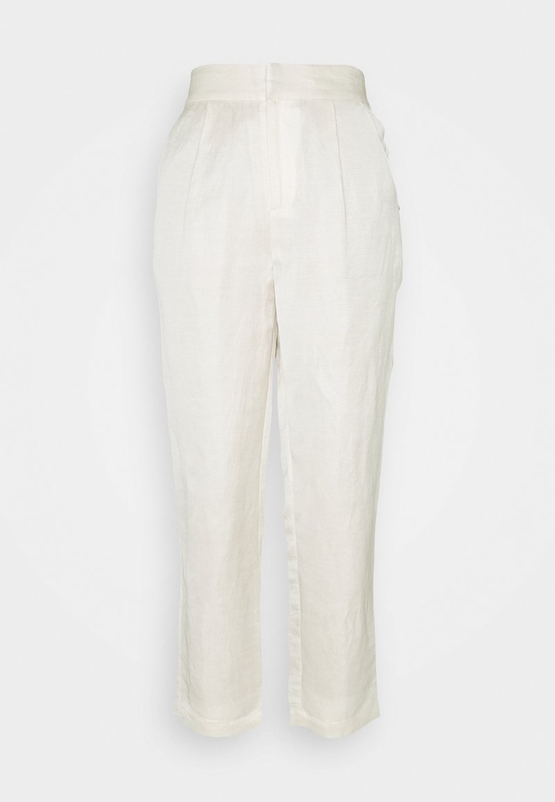Pantalon blanc taille haute, coupe droite, avec plis à l’avant et fermeture frontale dissimulée, présenté sur un fond blanc uni.