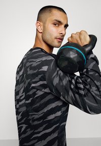 adidas Performance CAMO  - Camisola - black