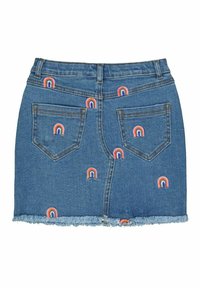 Jeans mini kjol med fransad fåll, prydd med flerfärgad regnbågsbroderi. Två bakfickor med spetsiga kanter.