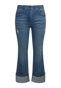 Siniset farkut, joissa on lyhennetty muotoilu, leveät lahkeet helmassa ja kuluneet yksityiskohdat etutaskuissa.