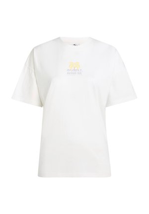 Camiseta blanca de algodón con mangas cortas, que presenta un logo en la parte frontal de palmeras y "O'Neill Surf Co." en amarillo y púrpura.