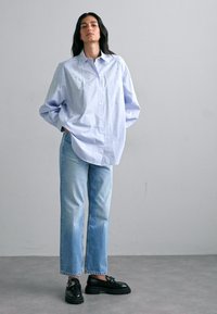 sandro Sirgete säärtega teksad - bleu jean