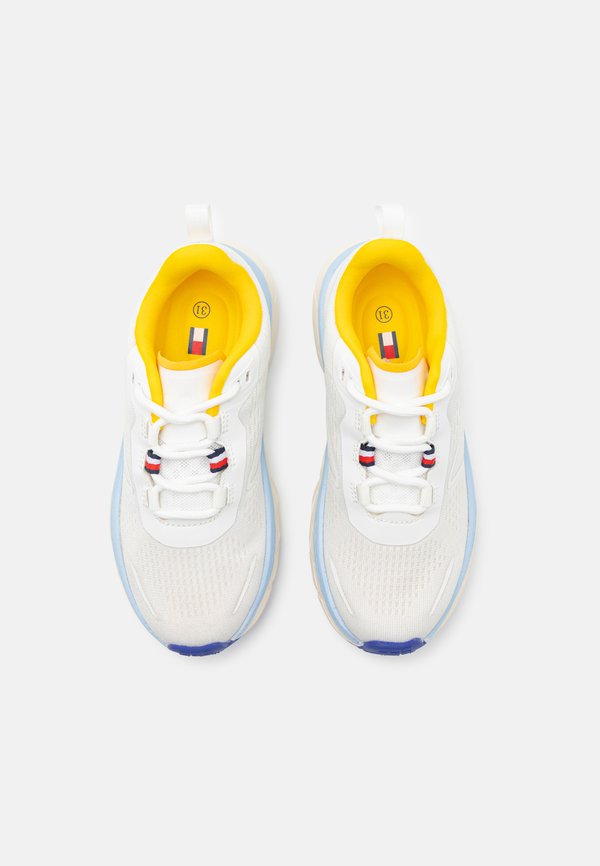 ROY UNISEX - Trainers2