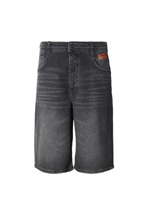 Schwarze Denim-Shorts mit geradem Schnitt, fünf Taschen und einem genähten Etikett am Bund. Strukturierter Stoff mit ausgewaschenem Finish.