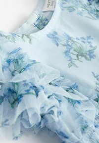 Next OCCASION - REGULAR FIT - Cocktailklänning - blue floral