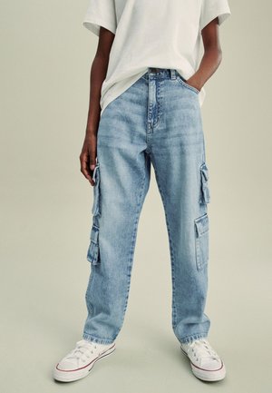 Next MULTIPOCKET  - Ravne kavbojke - bleach wash