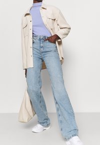 PIECES Tall Jeans straight leg - blue denim
