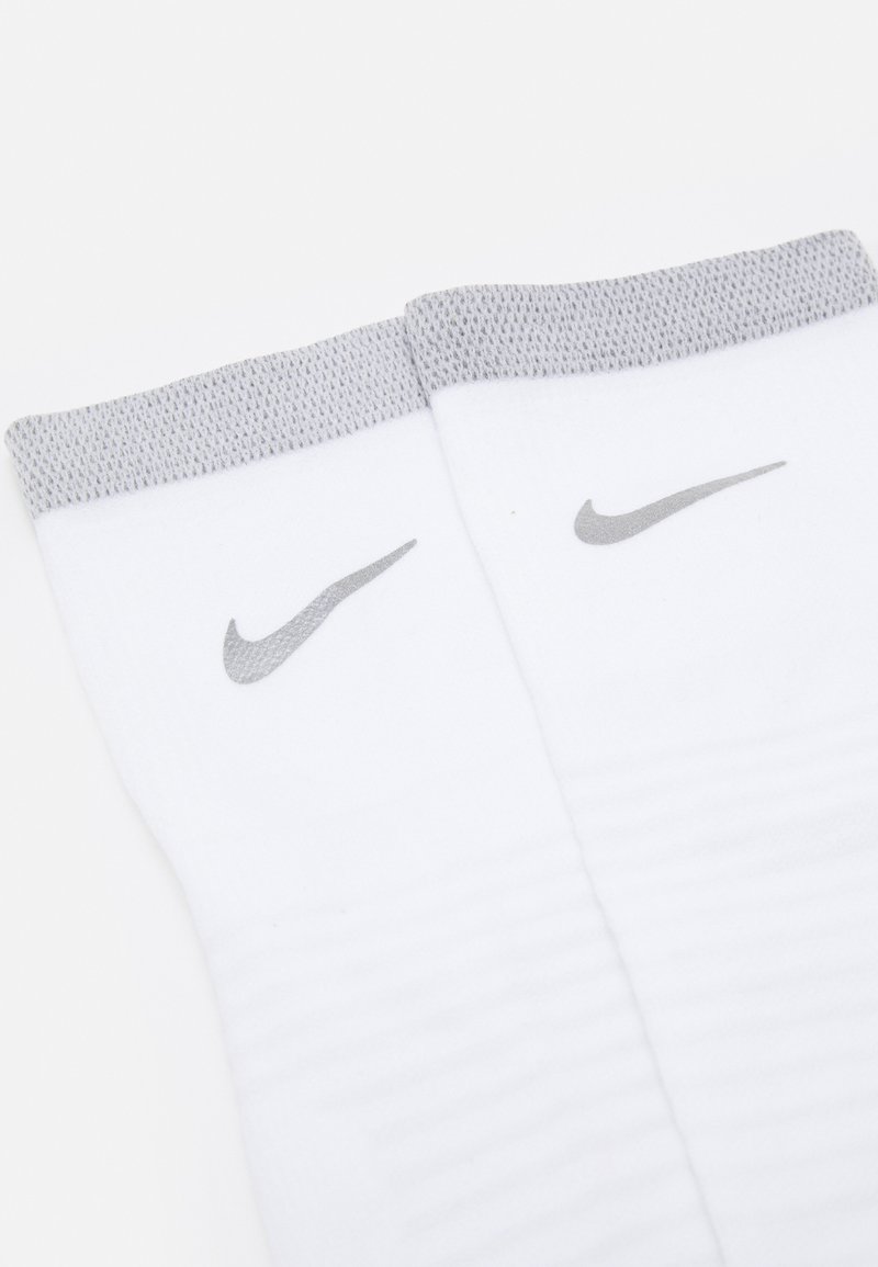 Nike Performance SPARK ANKLE UNISEX Sports socks white