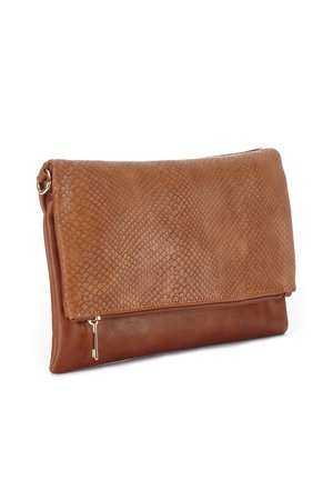 Fold-over Clutch-Tasche aus braunem Leder mit strukturiertem Schlangenledermuster und goldenem Reißverschluss an der Fronttasche.